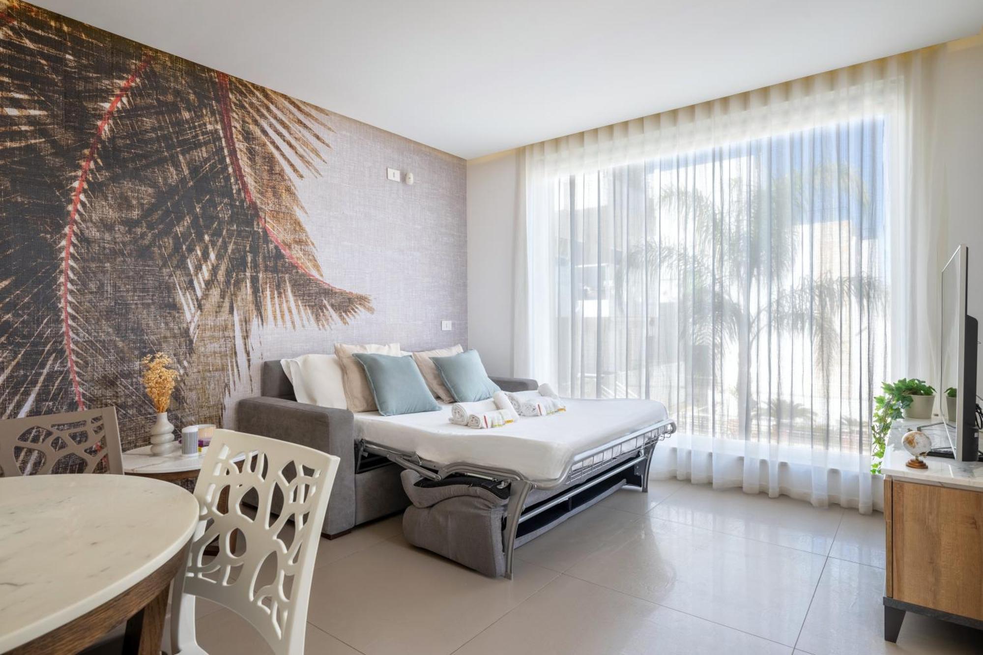 Exclusive Deluxe Apt Up To 6 People & Heated Tub 滨海波利尼亚诺 外观 照片