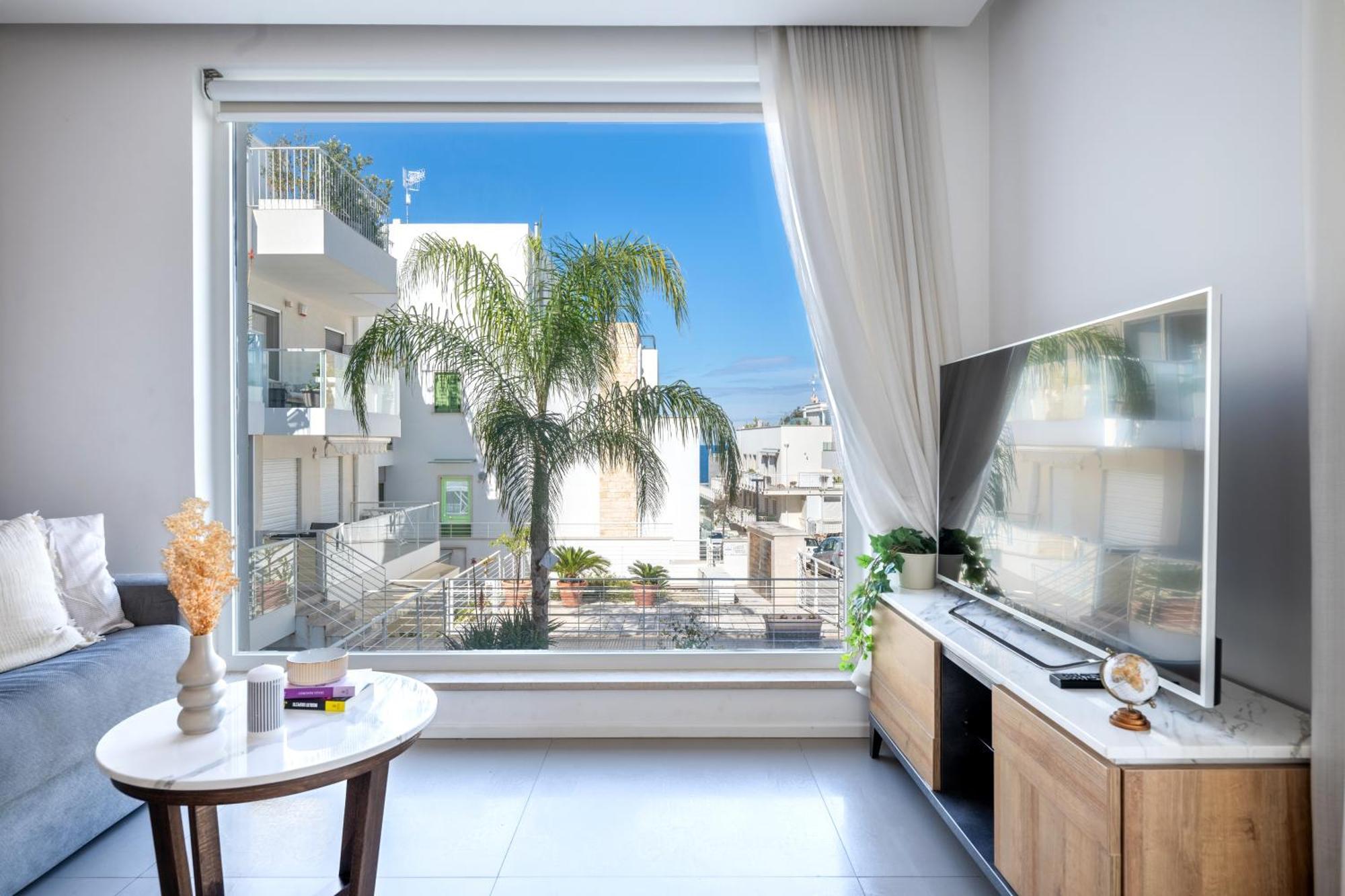 Exclusive Deluxe Apt Up To 6 People & Heated Tub 滨海波利尼亚诺 外观 照片
