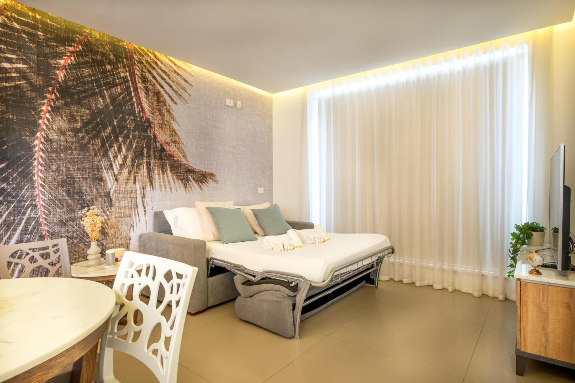 Exclusive Deluxe Apt Up To 6 People & Heated Tub 滨海波利尼亚诺 外观 照片
