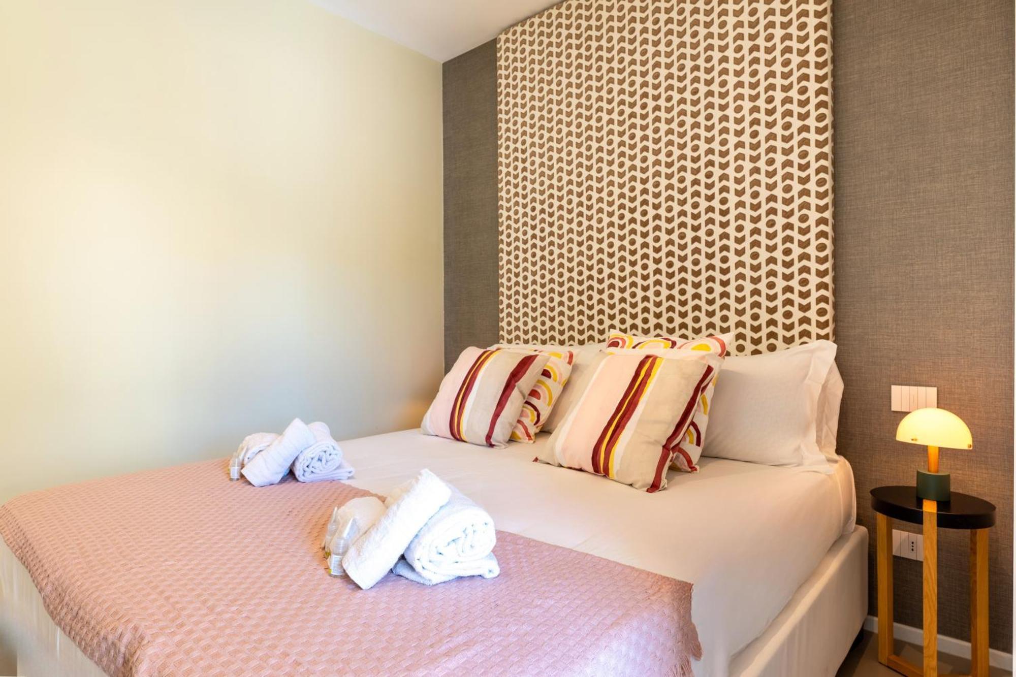 Exclusive Deluxe Apt Up To 6 People & Heated Tub 滨海波利尼亚诺 外观 照片
